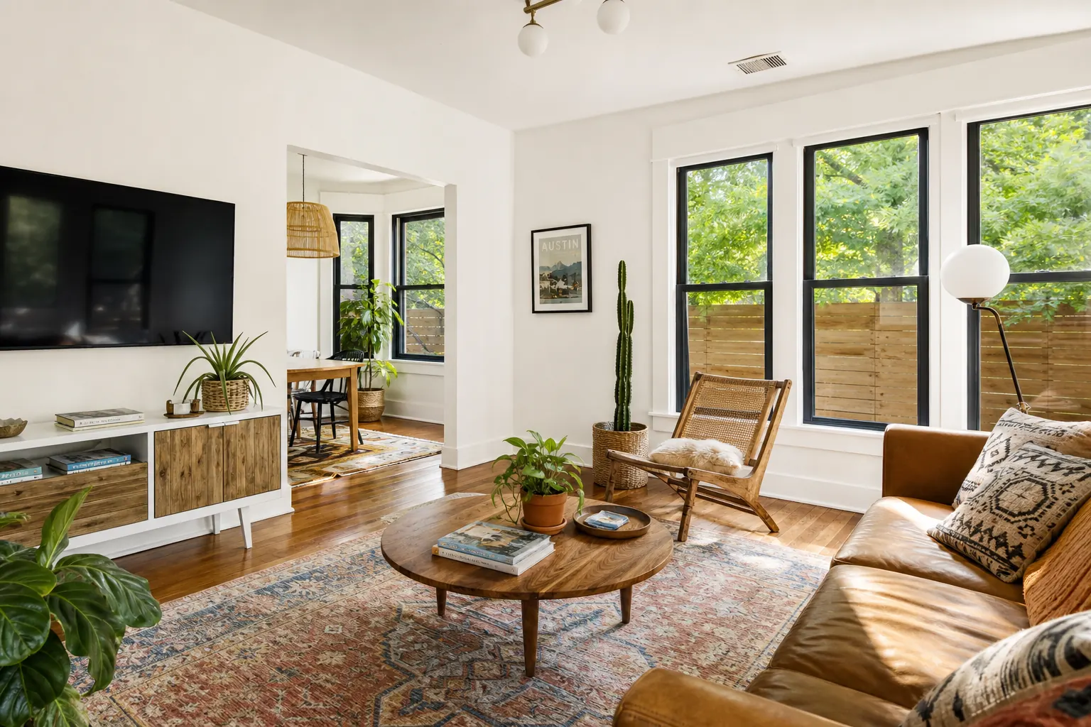 How to Pick an Airbnb Cleaner in Houston: A Host's Guide 2026